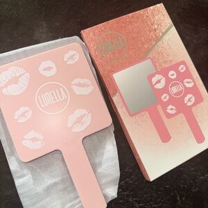 LIGHT PINK HANDHELD MIRRORS LURELLA